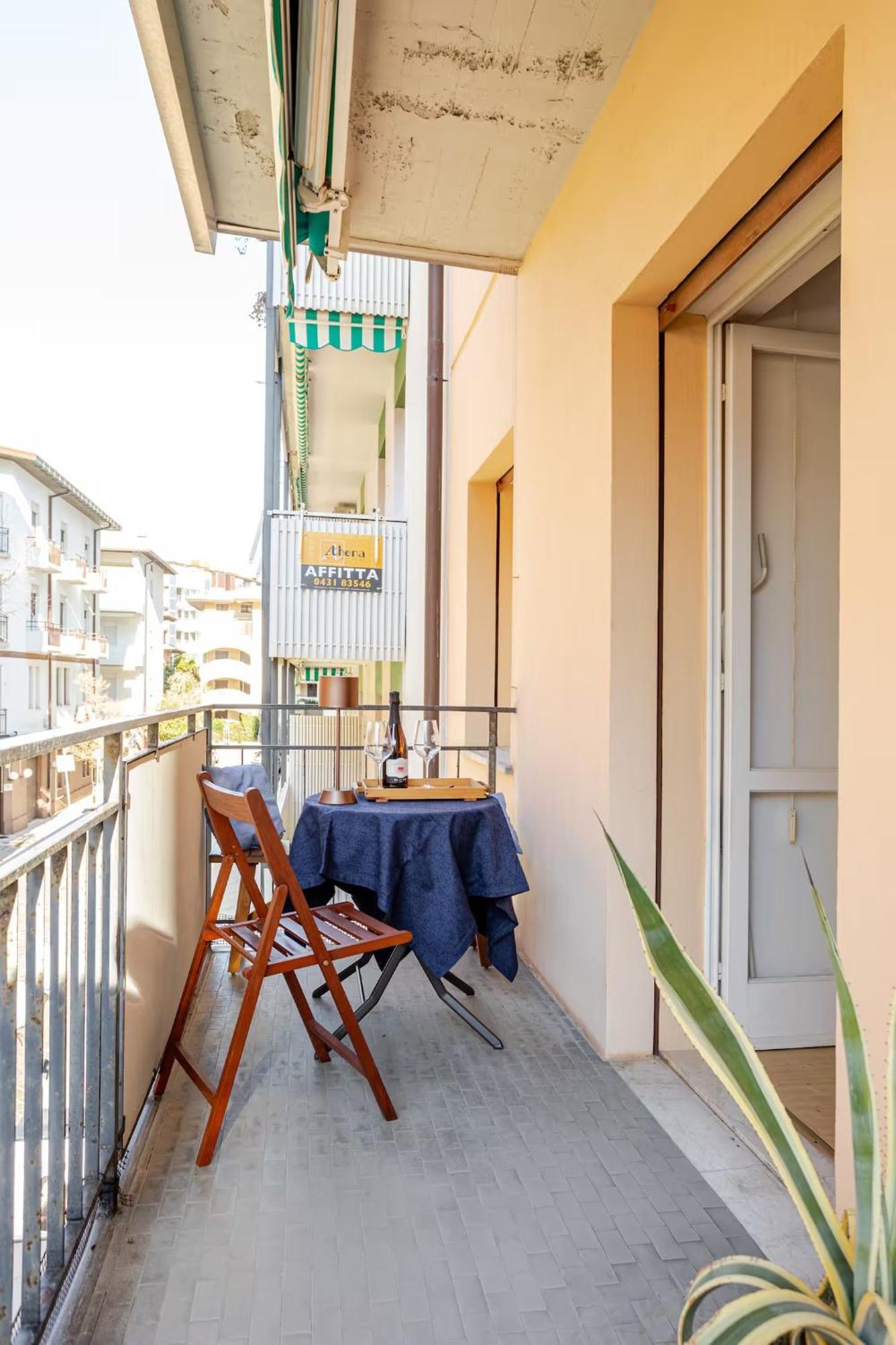 Sunny Home, Appartamento In Centro E Vicino Alla Spiaggia กราโด ภายนอก รูปภาพ