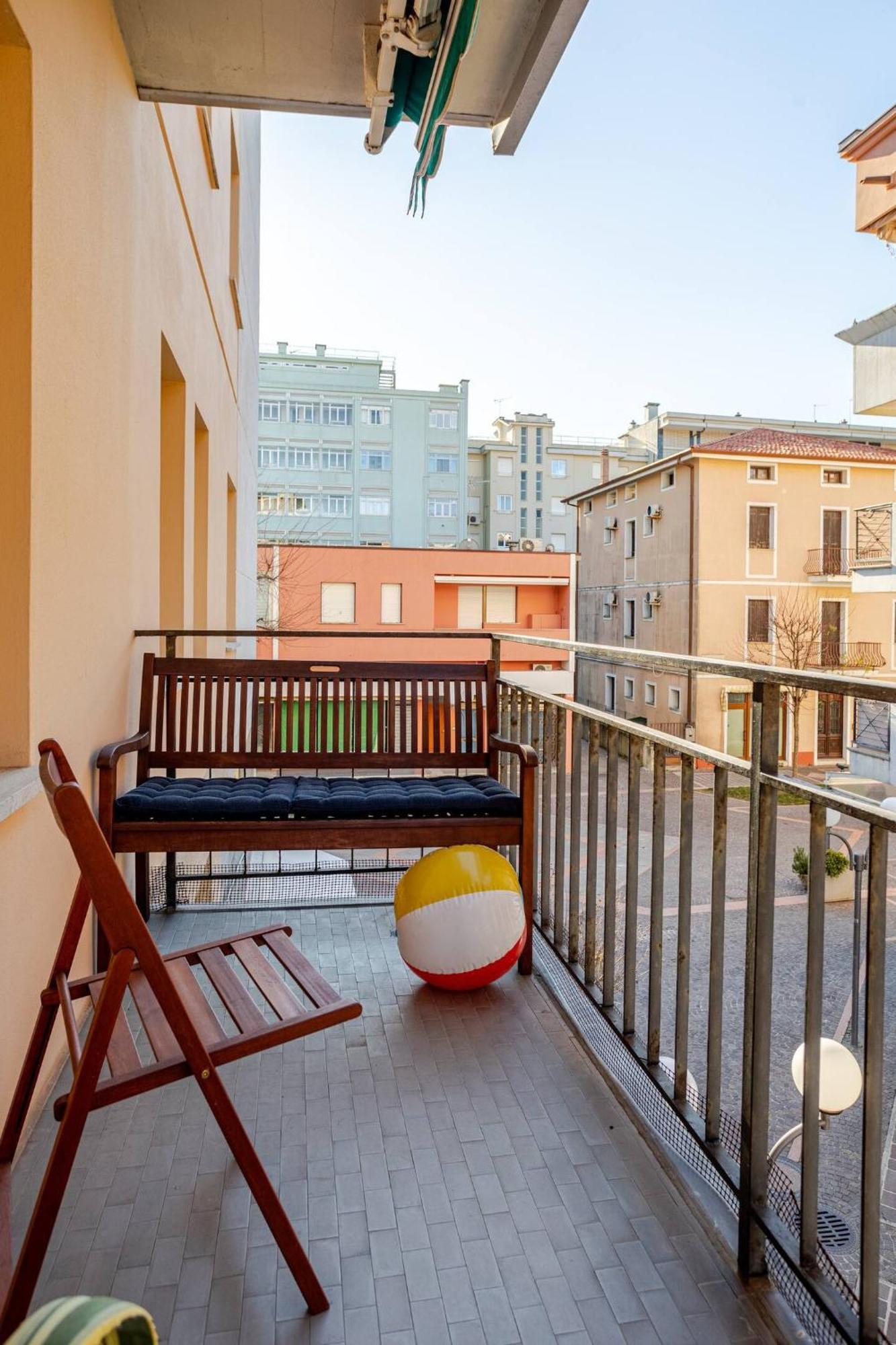 Sunny Home, Appartamento In Centro E Vicino Alla Spiaggia กราโด ภายนอก รูปภาพ