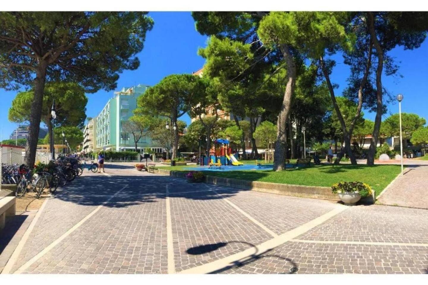 Sunny Home, Appartamento In Centro E Vicino Alla Spiaggia กราโด ภายนอก รูปภาพ